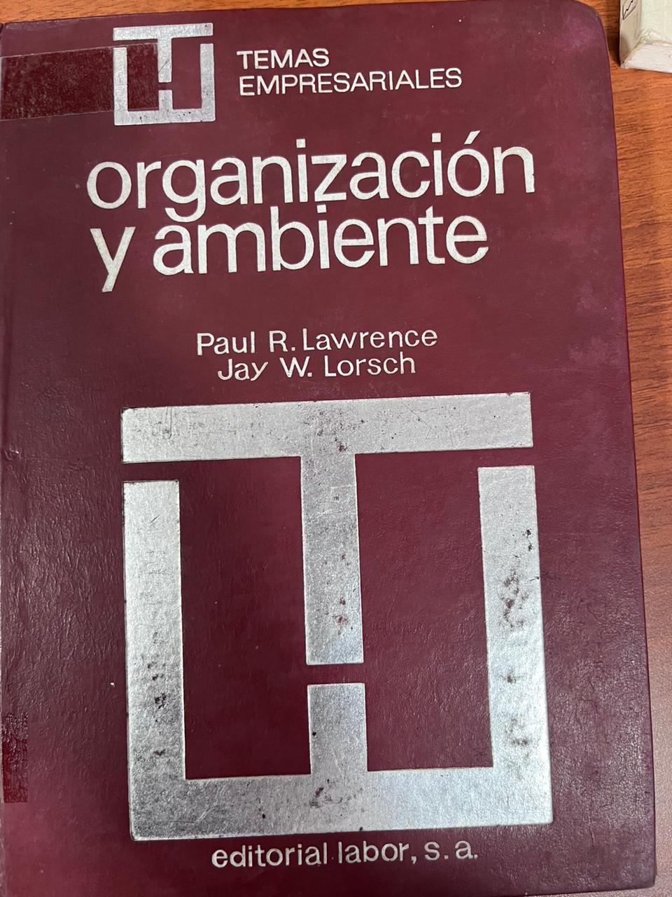 ORGANIZACIÓN Y AMBIENTE